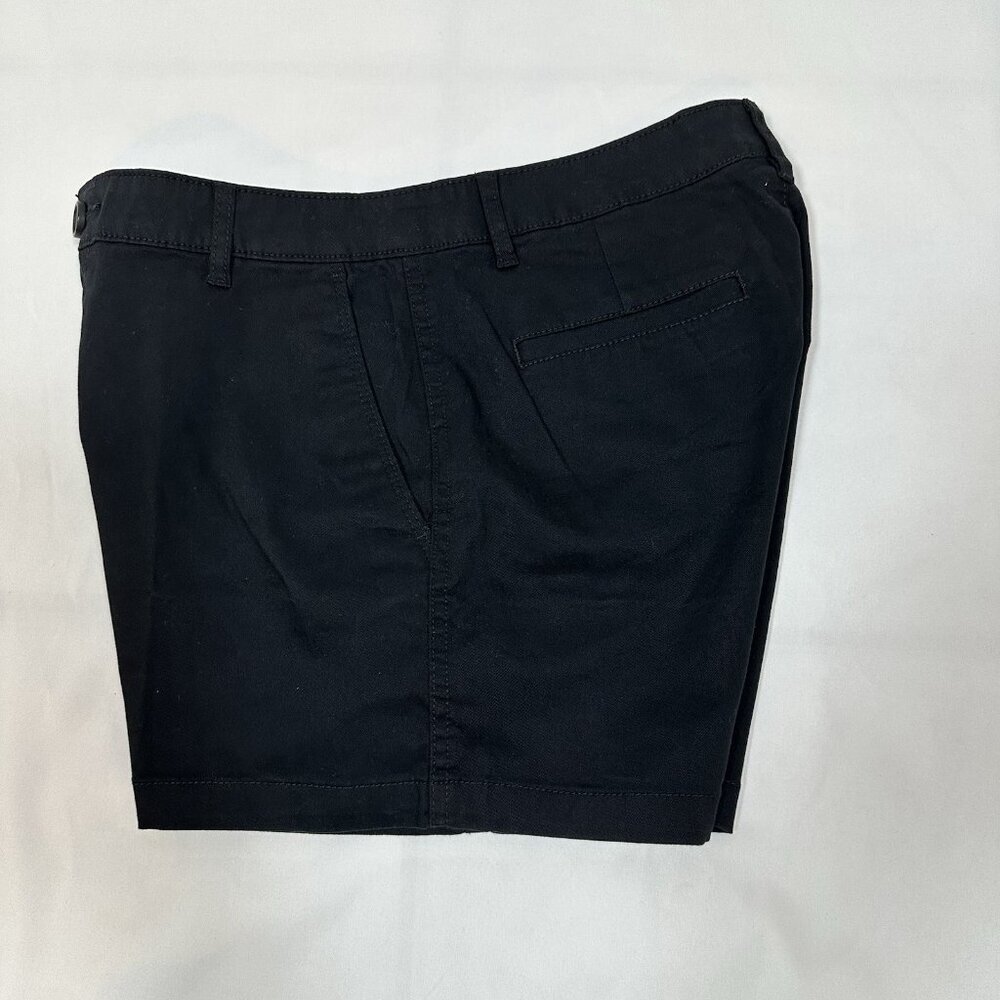 Amazon Essentials Women's Black Chino Shorts Size 8 NWOT Pockets Zipped Button - Picture 3 of 10